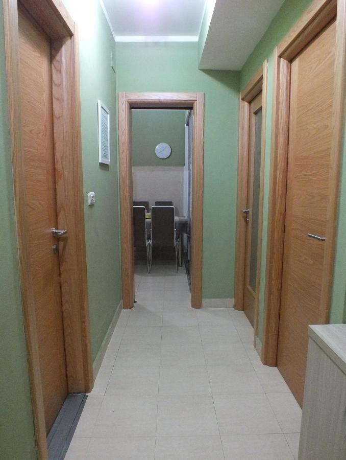 פודגוריצה Apartment Temple מראה חיצוני תמונה
